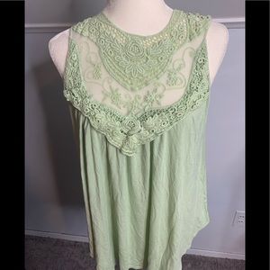 Size medium pastel lime tank